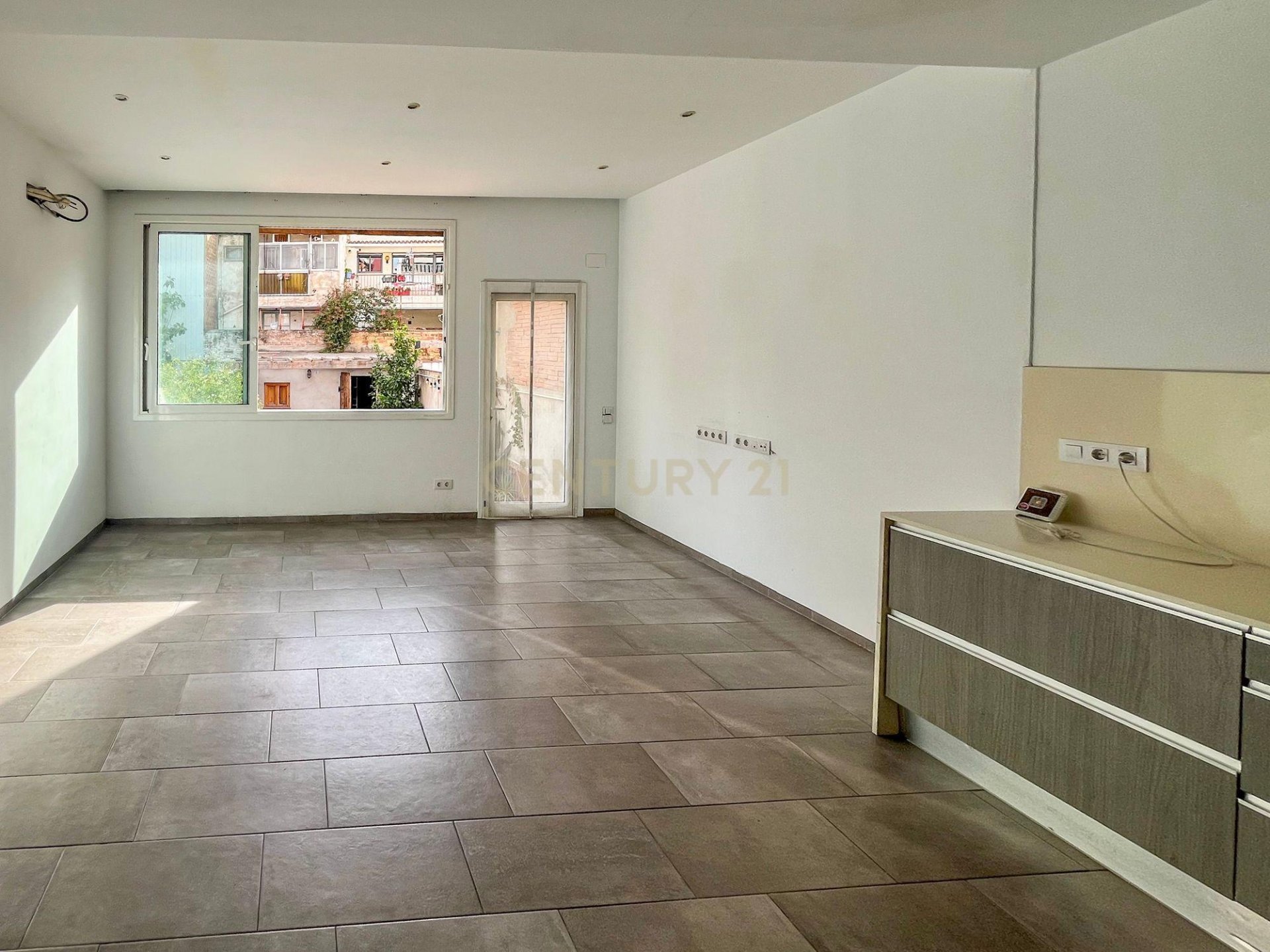 Apartament w Badalona, Barcelona, Hiszpania 3 sypialnie, 105 mkw. nr 196029