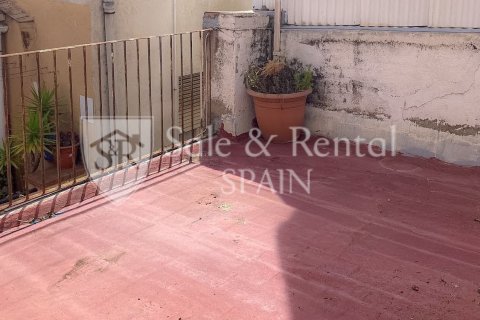 Commercial property in Blanes, Girona, Spain 6 bedrooms, 200 sq.m. No. 196024