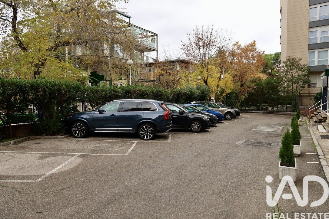 Kommersiell fastighet i Madrid, Spanien 310 kvm. Nr. 173261