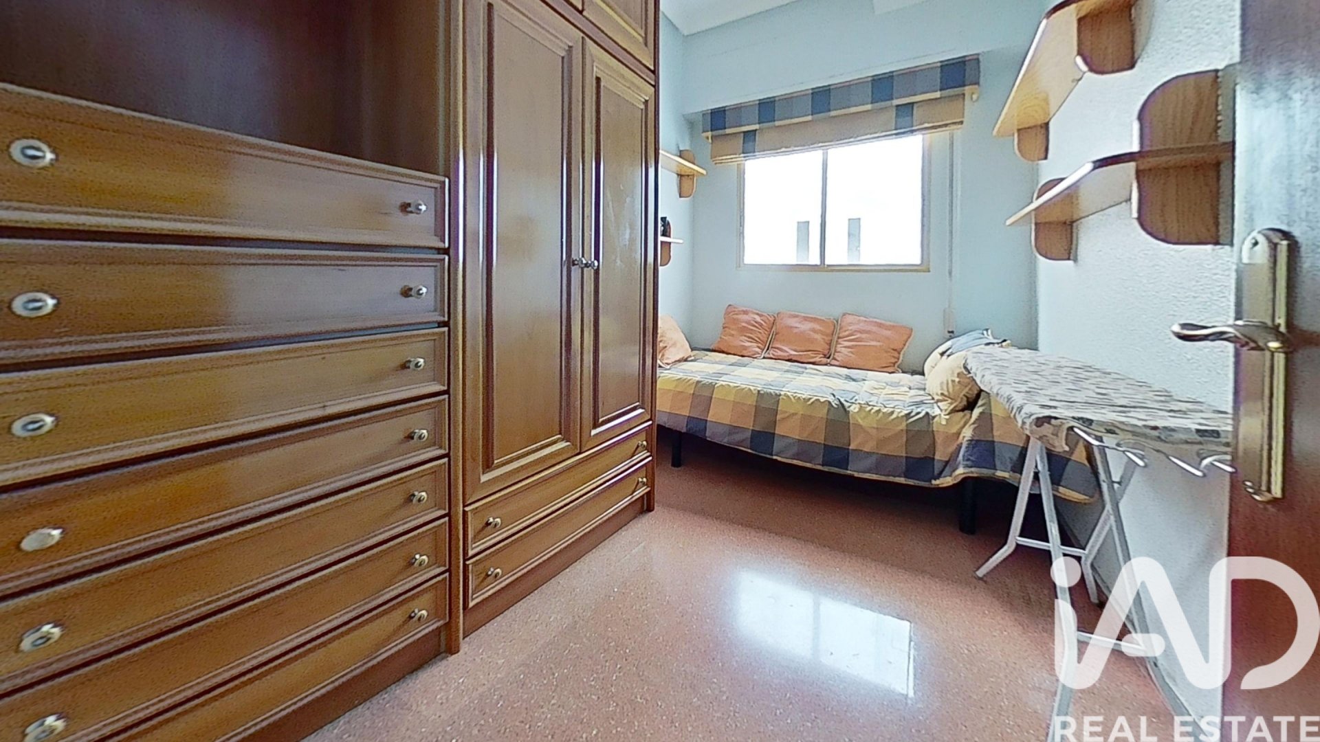 Apartment in Elche, Alicante, Spain 3 bedrooms, 113 sq.m. No. 173267