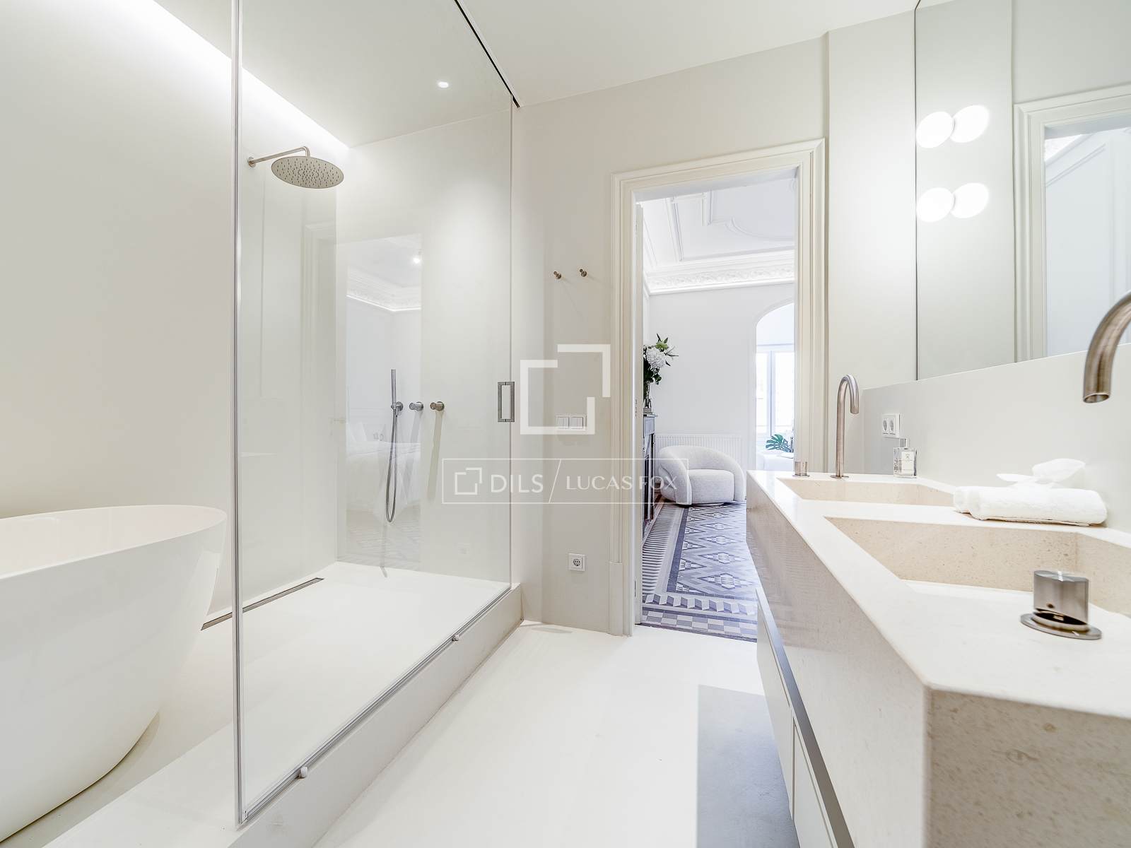 Wohnung in Barcelona, Spanien 4 Schlafzimmer, 215 m2 Nr. 194976