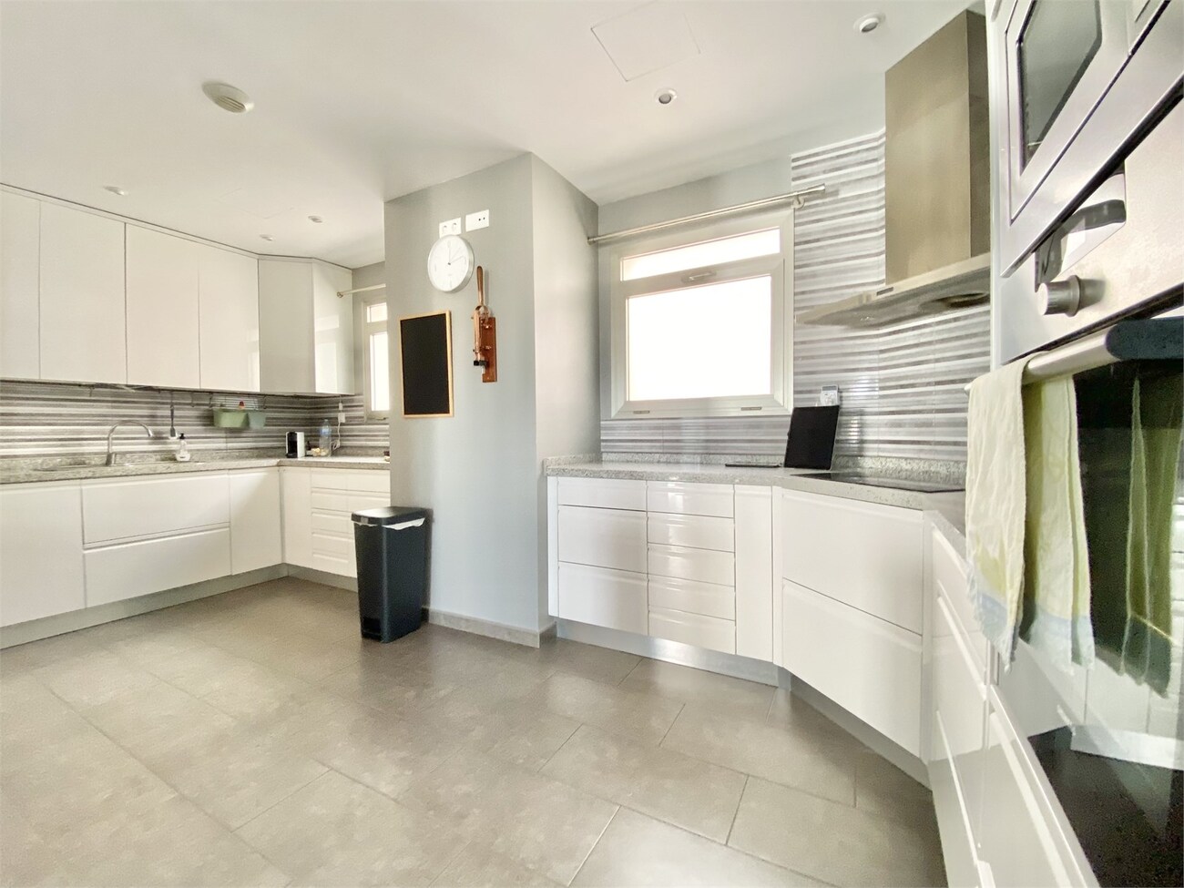 Huoneisto Los Dolses, Alicante, Espanja 4 makuuhuonetta, 128 m2 No. 115490