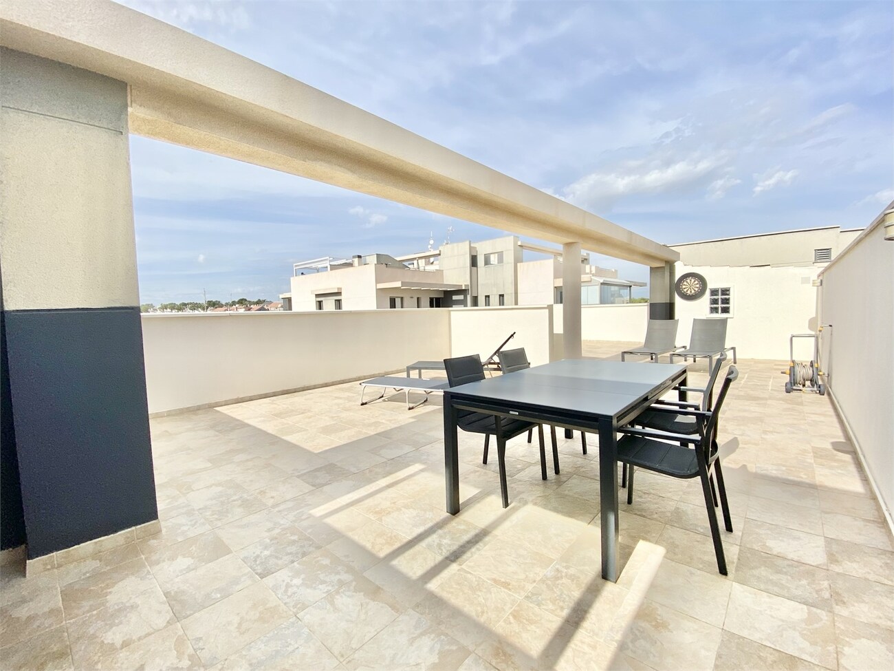 Huoneisto Los Dolses, Alicante, Espanja 4 makuuhuonetta, 128 m2 No. 115490
