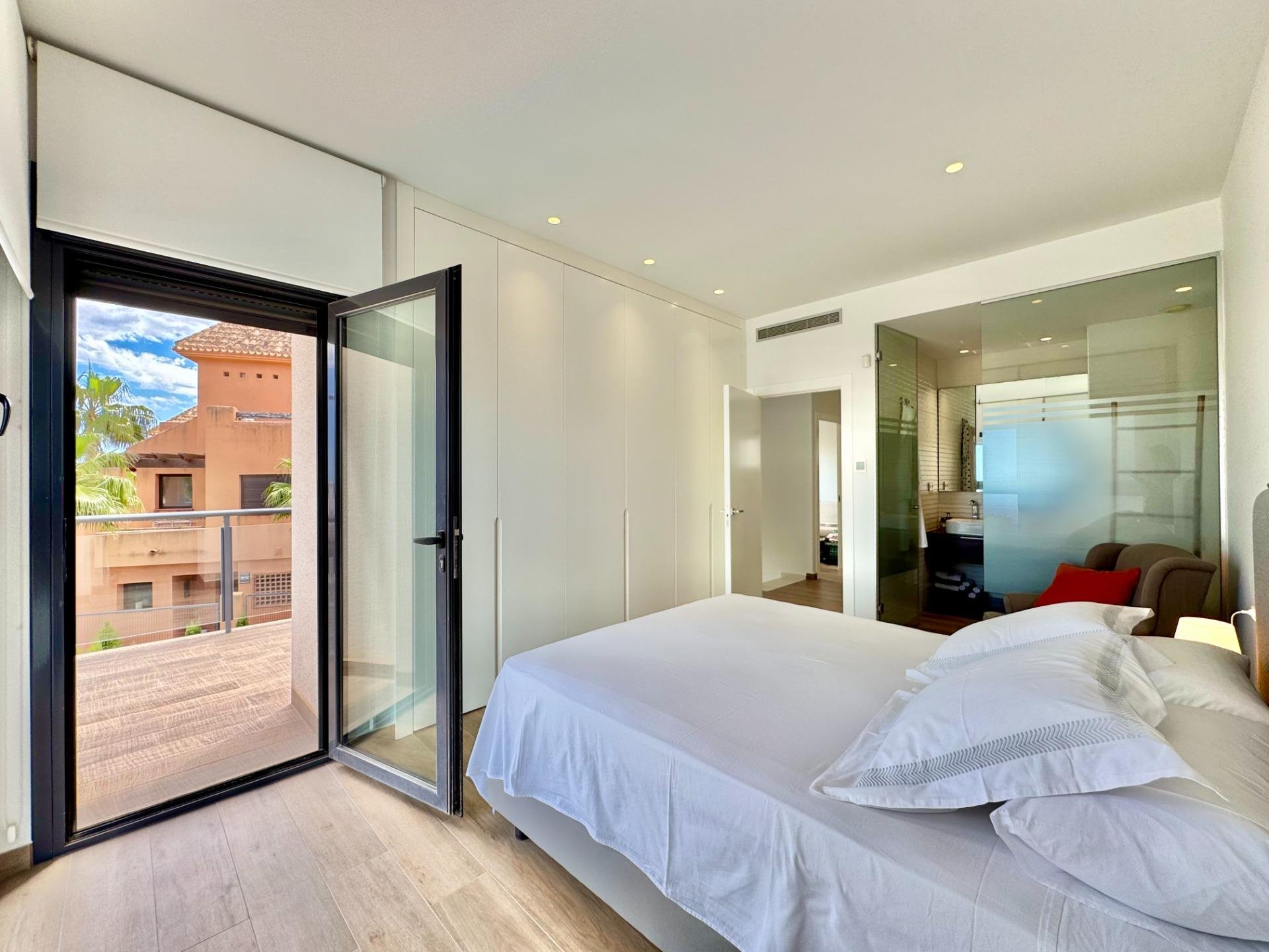 Villa in San Miguel de Salinas, Alicante, Spanien 4 Schlafzimmer, 252 m2 Nr. 194128