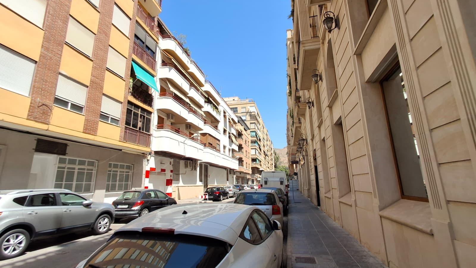 Apartment in Orihuela, Alicante, Spain 4 bedrooms, 140 sq.m. No. 190115