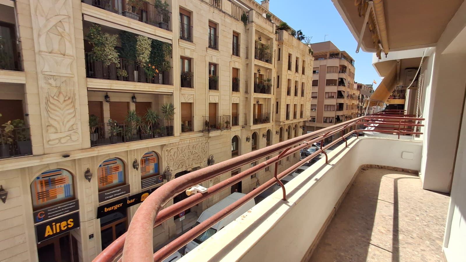 Apartment in Orihuela, Alicante, Spain 4 bedrooms, 140 sq.m. No. 190115
