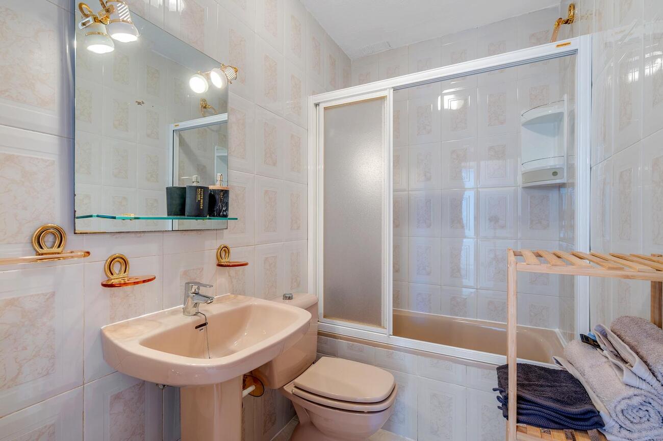 Bungalow in Los Balcones, Alicante, Spain 2 bedrooms,  No. 190114