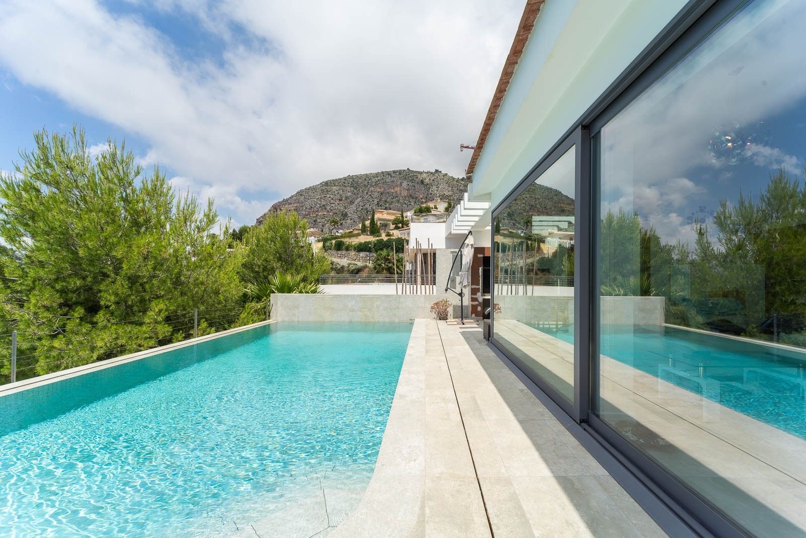 Villa à Altea, Alicante, Espagne 4 chambres, 640 m2 No. 95699