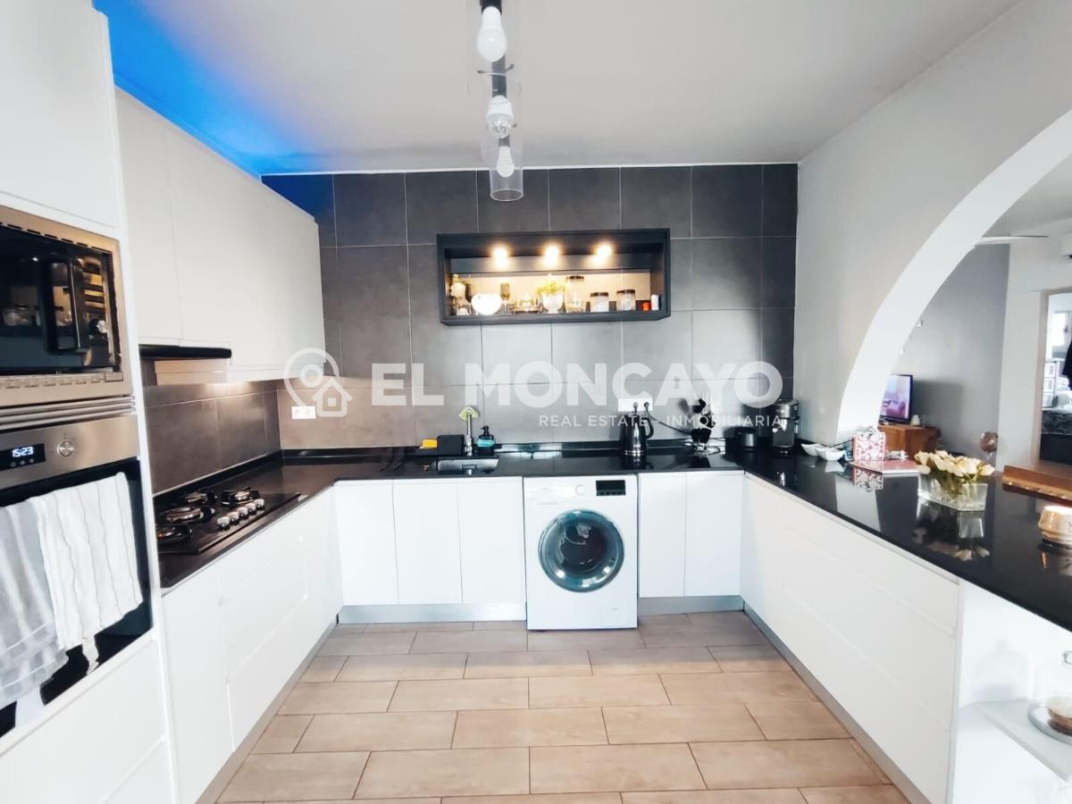 Villa à San Miguel de Salinas, Alicante, Espagne 6 chambres, 289 m2 No. 149154