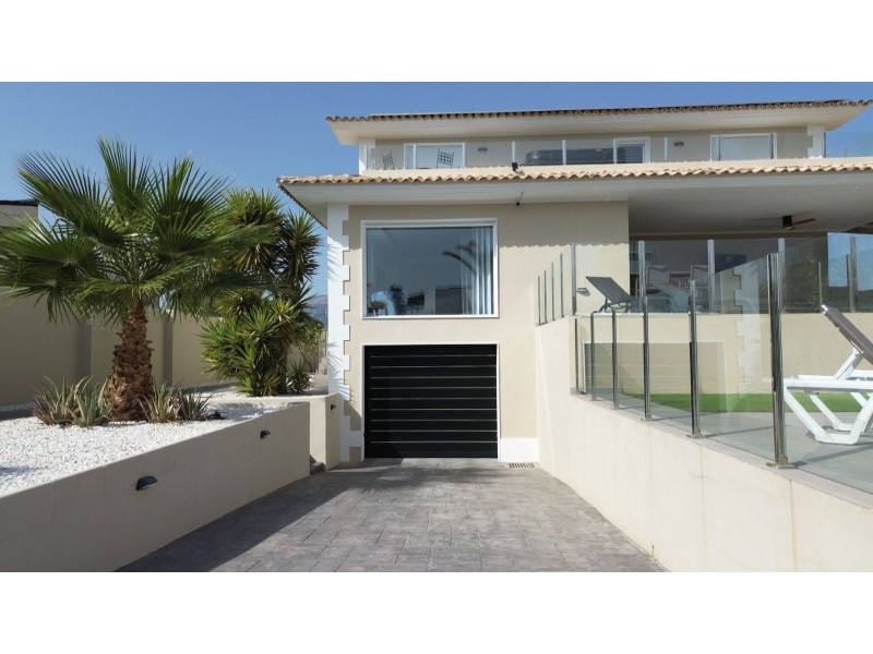 Huvila L'Alfàs del Pi, Alicante, Espanja 4 makuuhuonetta,  No. 151523