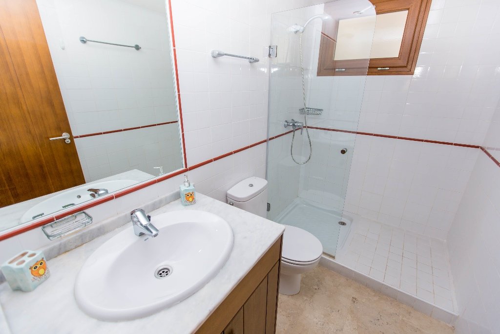 Lägenhet i Punta Prima, Alicante, Spanien 2 sovrum, 75 kvm. Nr. 144716