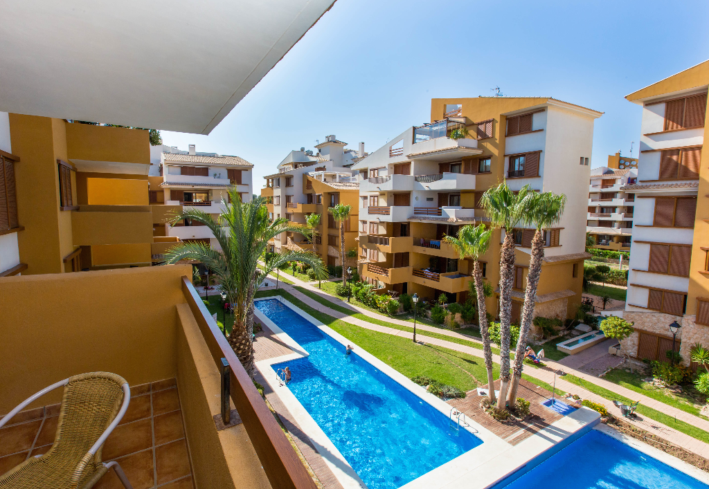 Lägenhet i Punta Prima, Alicante, Spanien 2 sovrum, 75 kvm. Nr. 144716