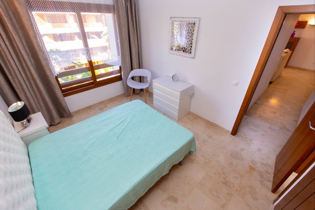 Lägenhet i Punta Prima, Alicante, Spanien 2 sovrum, 75 kvm. Nr. 144716