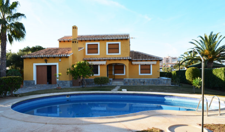 Villa in Cabo Roig, Alicante, Spanien 3 Schlafzimmer, 180 m2 Nr. 144713