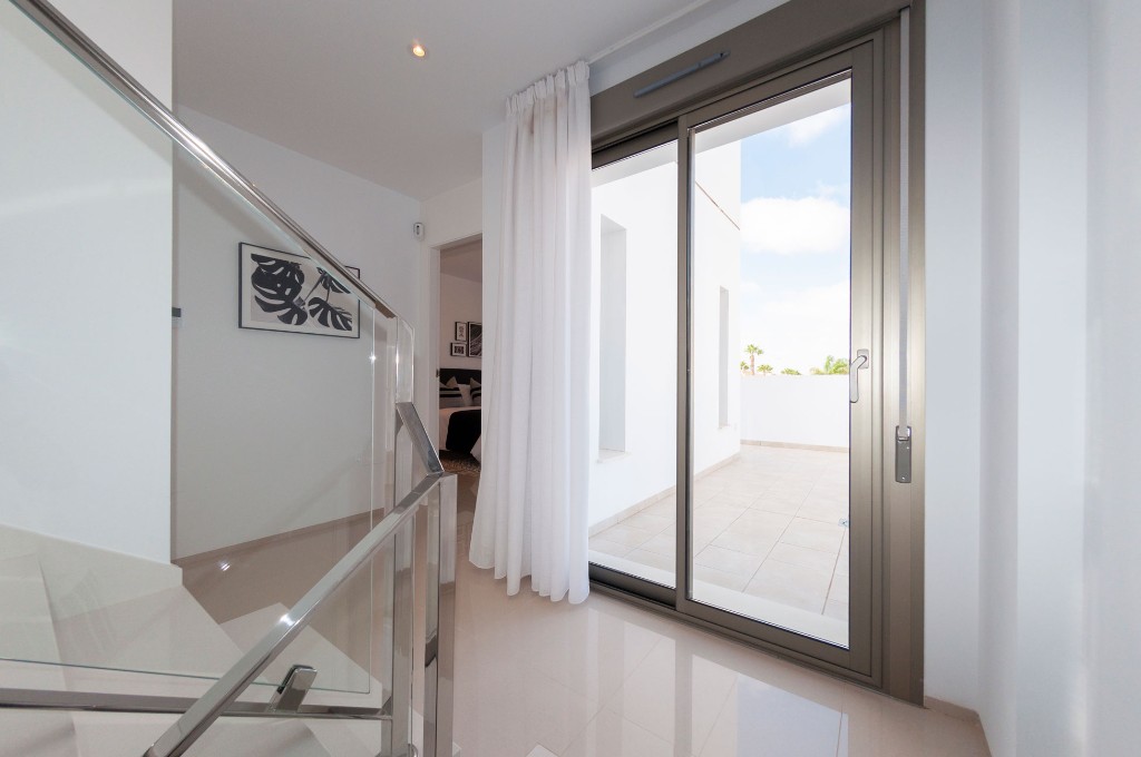 Villa Alicante, Spānijā 3 istabas, 194 m2 Nr. 144865