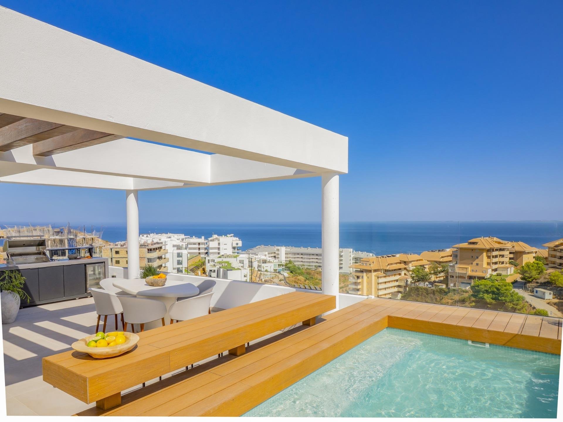 Townhouse in Fuengirola, Malaga, Spain 4 bedrooms, 177 sq.m. No. 169338