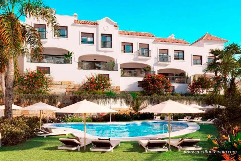 Radhus i Estepona, Malaga, Spanien 3 sovrum, 245 kvm. Nr. 142857