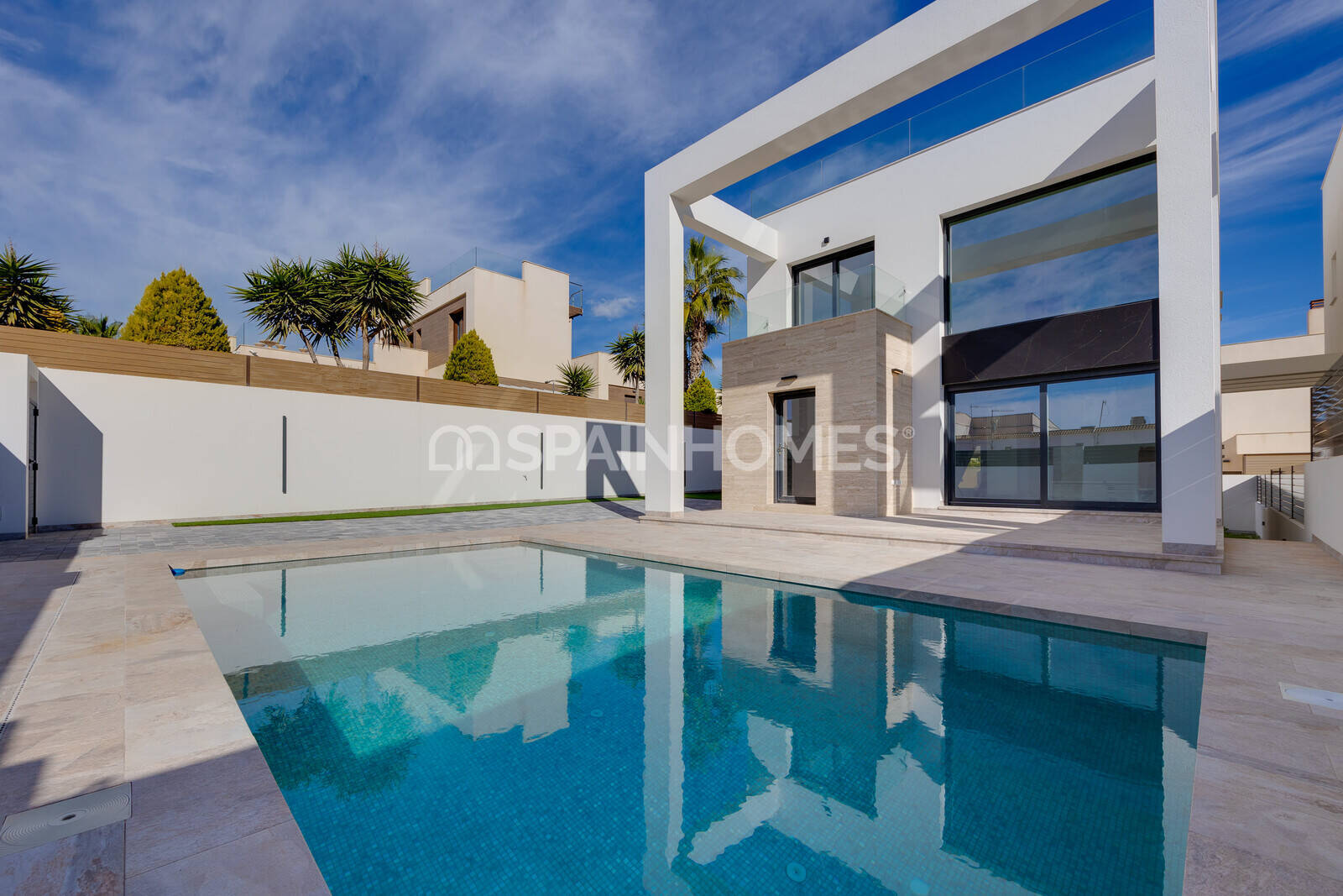 Villa a Torrevieja, Alicante, Spagna 4 camere da letto, 202 mq. N° 166861