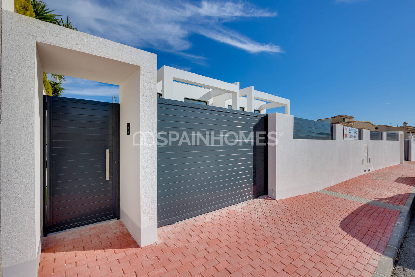 Villa a Torrevieja, Alicante, Spagna 4 camere da letto, 202 mq. N° 166861