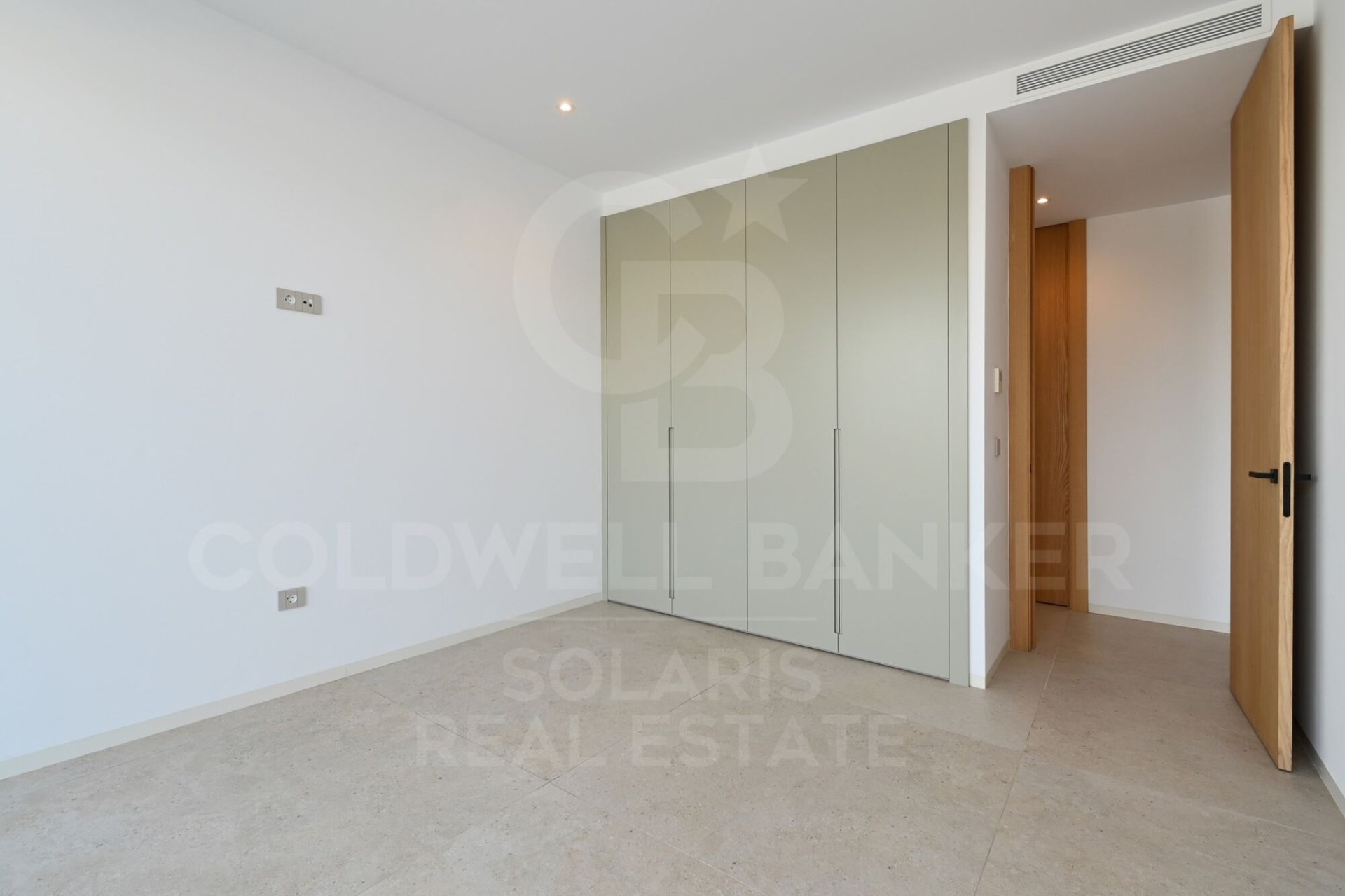 Villa a Benissa, Alicante, Spagna 4 camere da letto, 621 mq. N° 178650