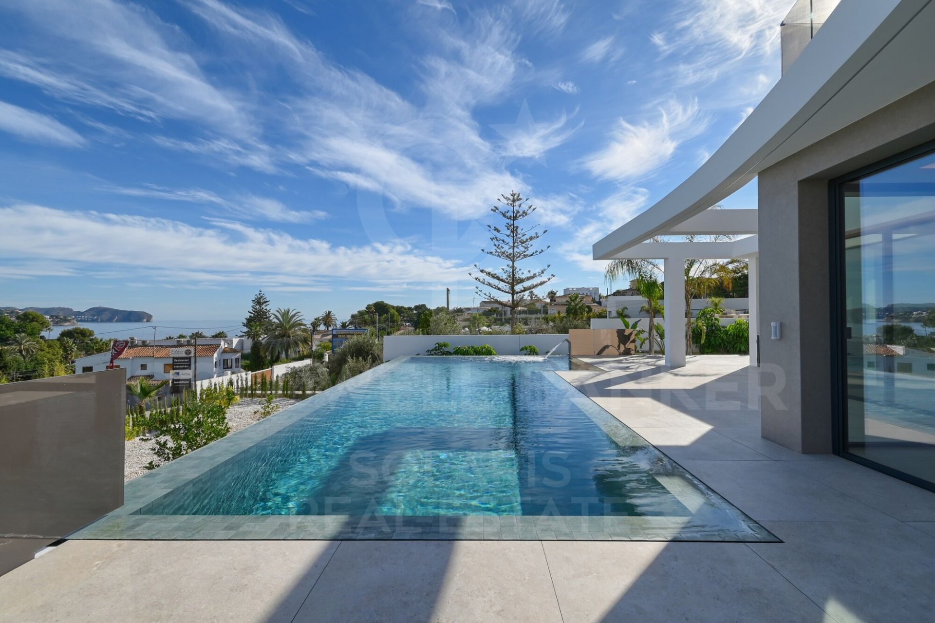 Villa a Benissa, Alicante, Spagna 4 camere da letto, 621 mq. N° 178650