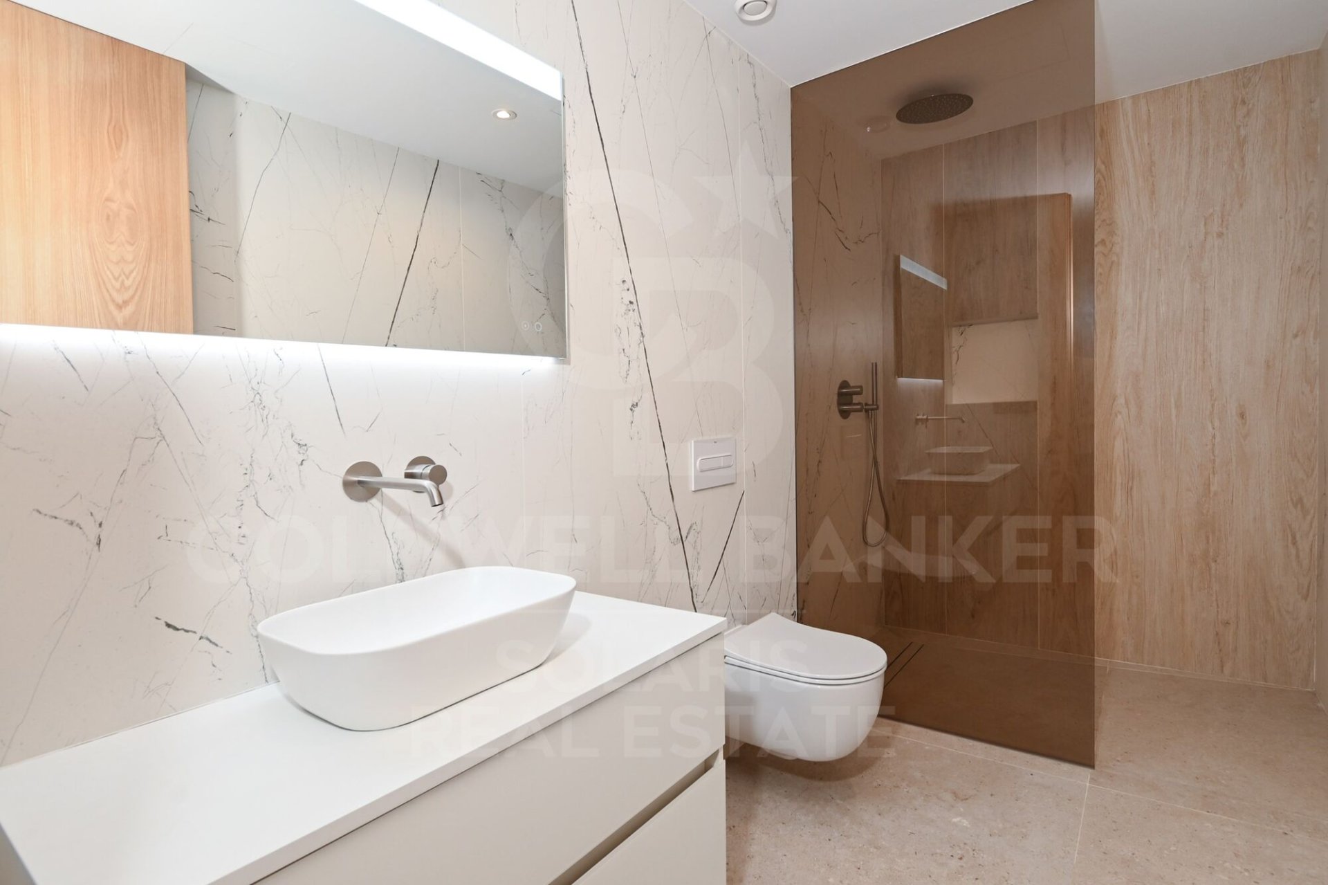 Villa a Benissa, Alicante, Spagna 4 camere da letto, 621 mq. N° 178650