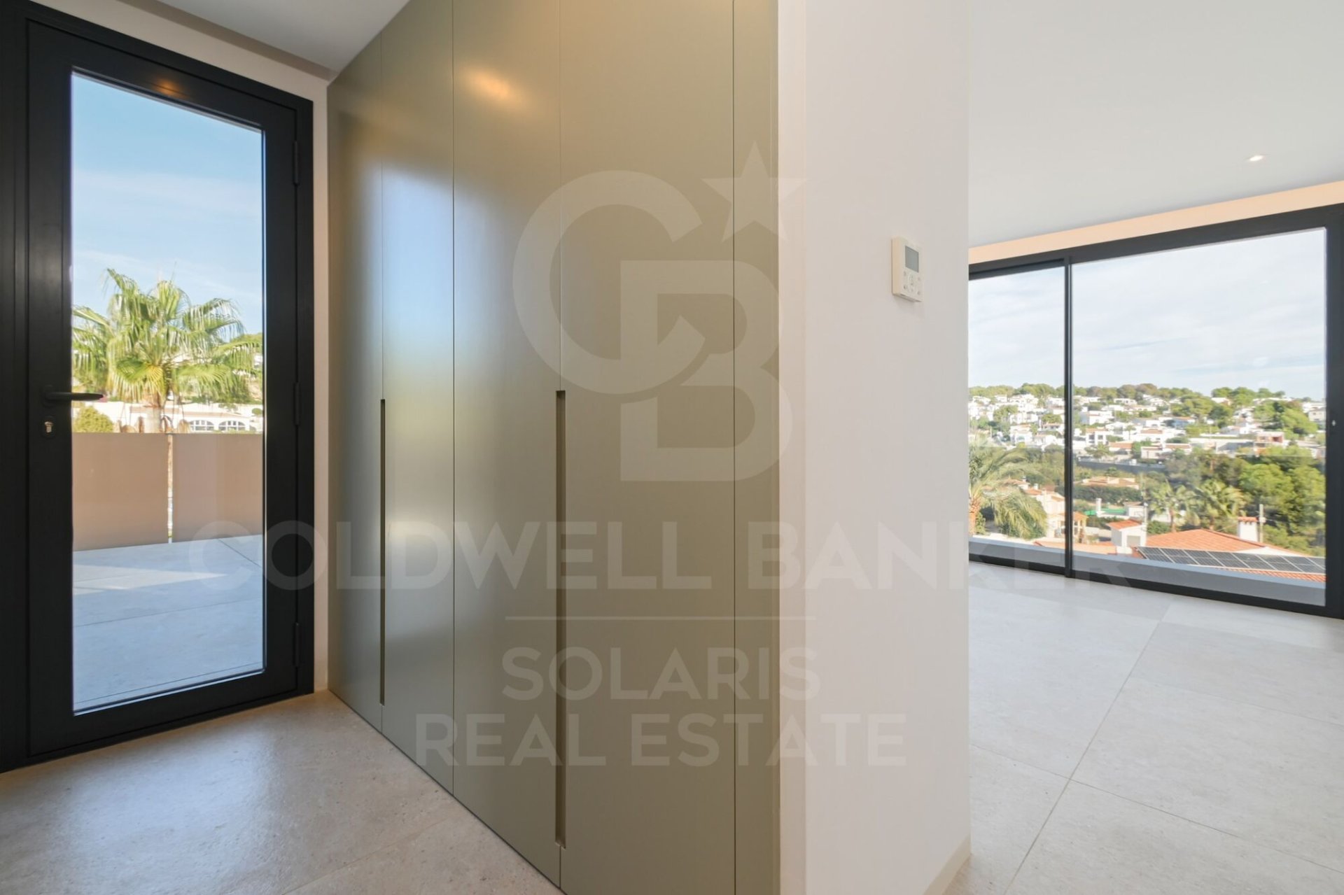 Villa a Benissa, Alicante, Spagna 4 camere da letto, 621 mq. N° 178650
