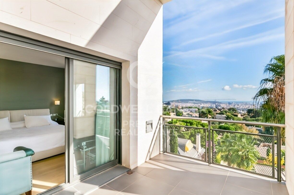 Māja Esplugues de Llobregat, Barcelona, Spānijā 4 istabas, 452 m2 Nr. 159655