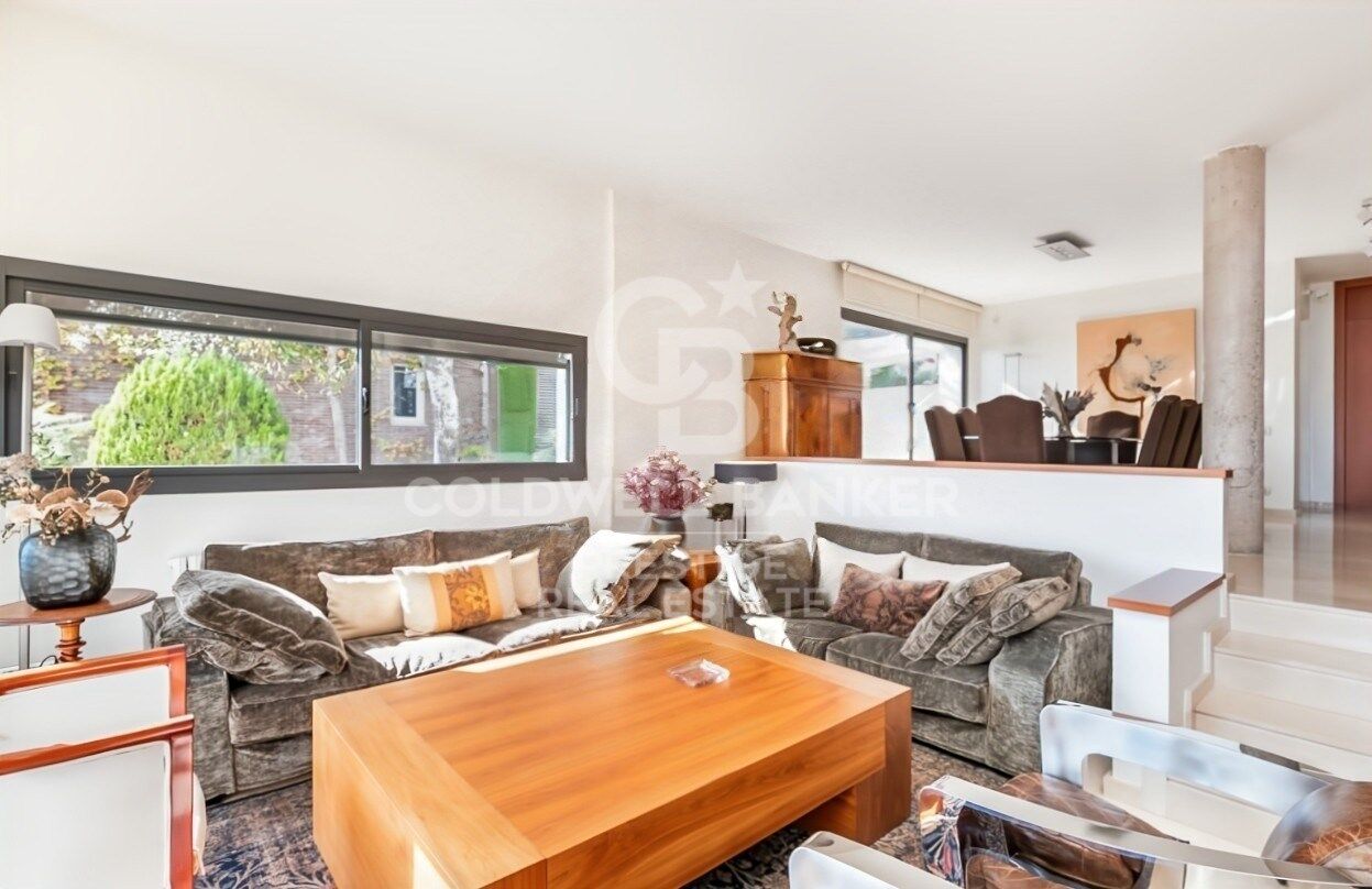 Māja Esplugues de Llobregat, Barcelona, Spānijā 4 istabas, 452 m2 Nr. 159655