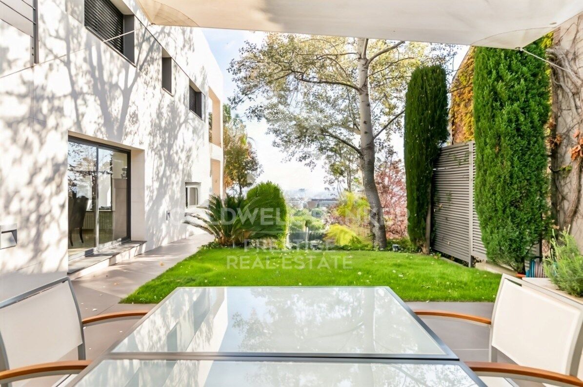 Māja Esplugues de Llobregat, Barcelona, Spānijā 4 istabas, 452 m2 Nr. 159655