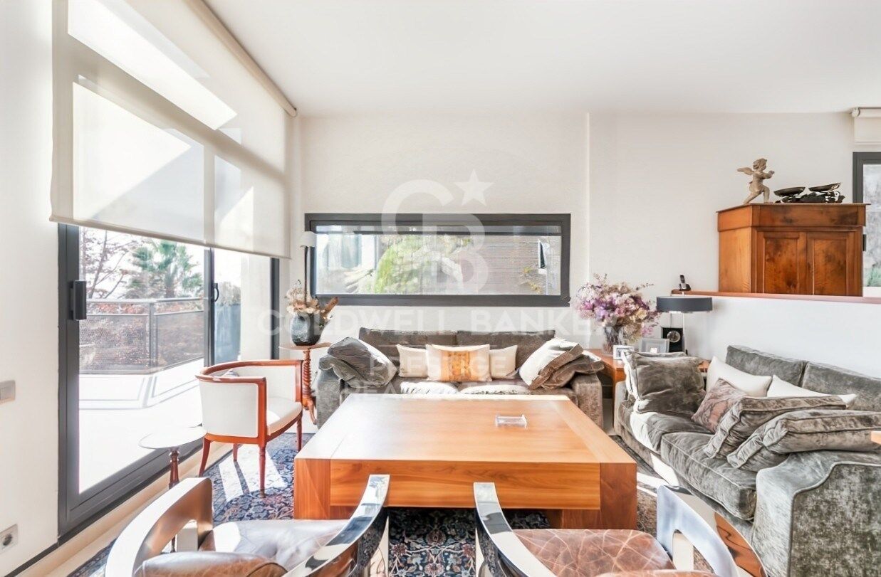 Māja Esplugues de Llobregat, Barcelona, Spānijā 4 istabas, 452 m2 Nr. 159655