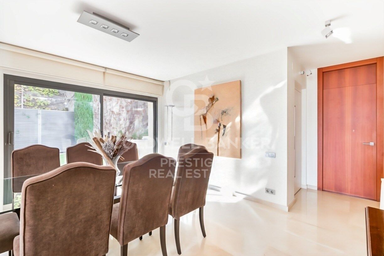 Māja Esplugues de Llobregat, Barcelona, Spānijā 4 istabas, 452 m2 Nr. 159655