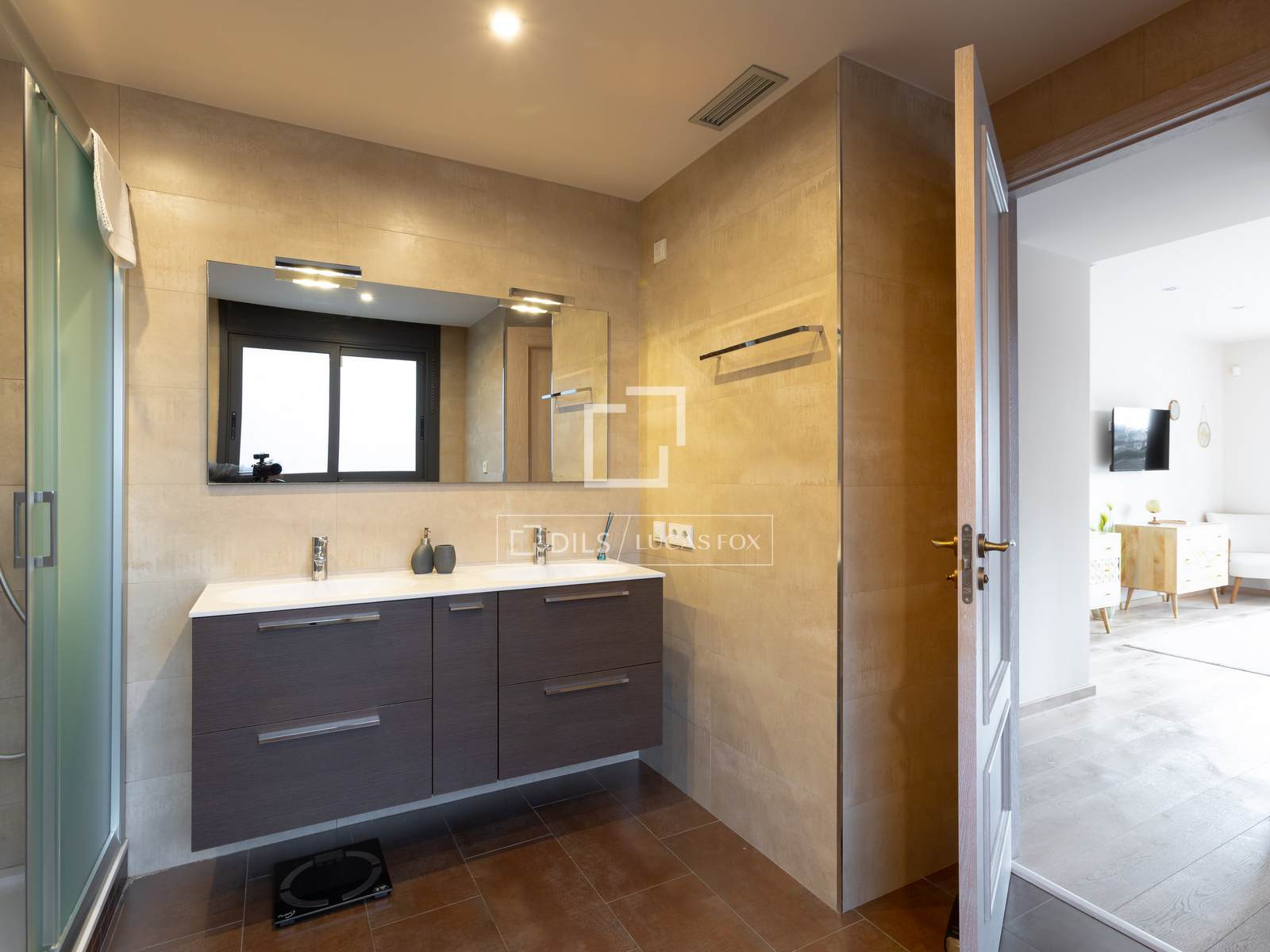 Villa in Premia De Dalt, Barcelona, Spanien 5 Schlafzimmer, 375 m2 Nr. 150276