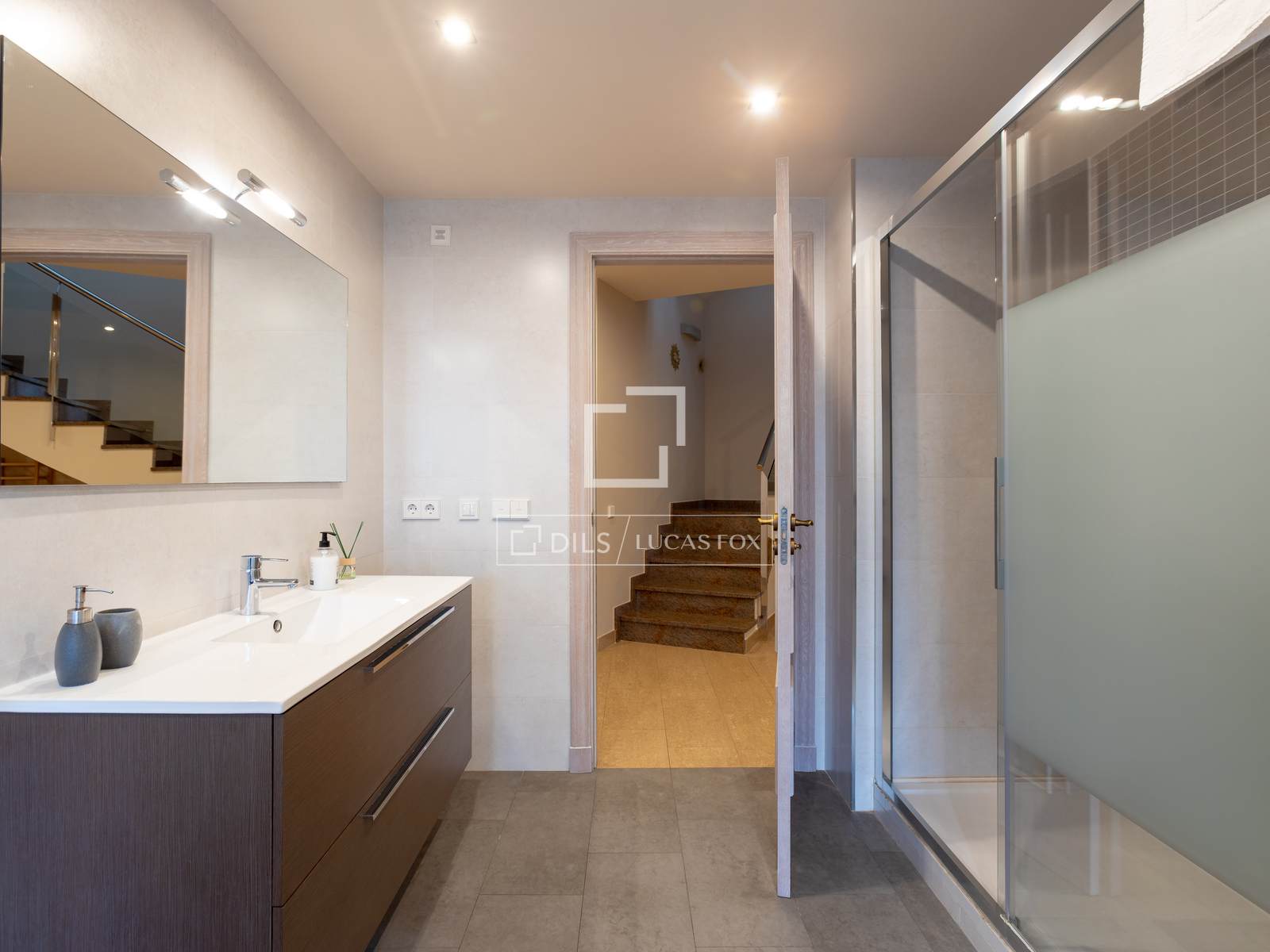 Villa in Premia De Dalt, Barcelona, Spanien 5 Schlafzimmer, 375 m2 Nr. 150276
