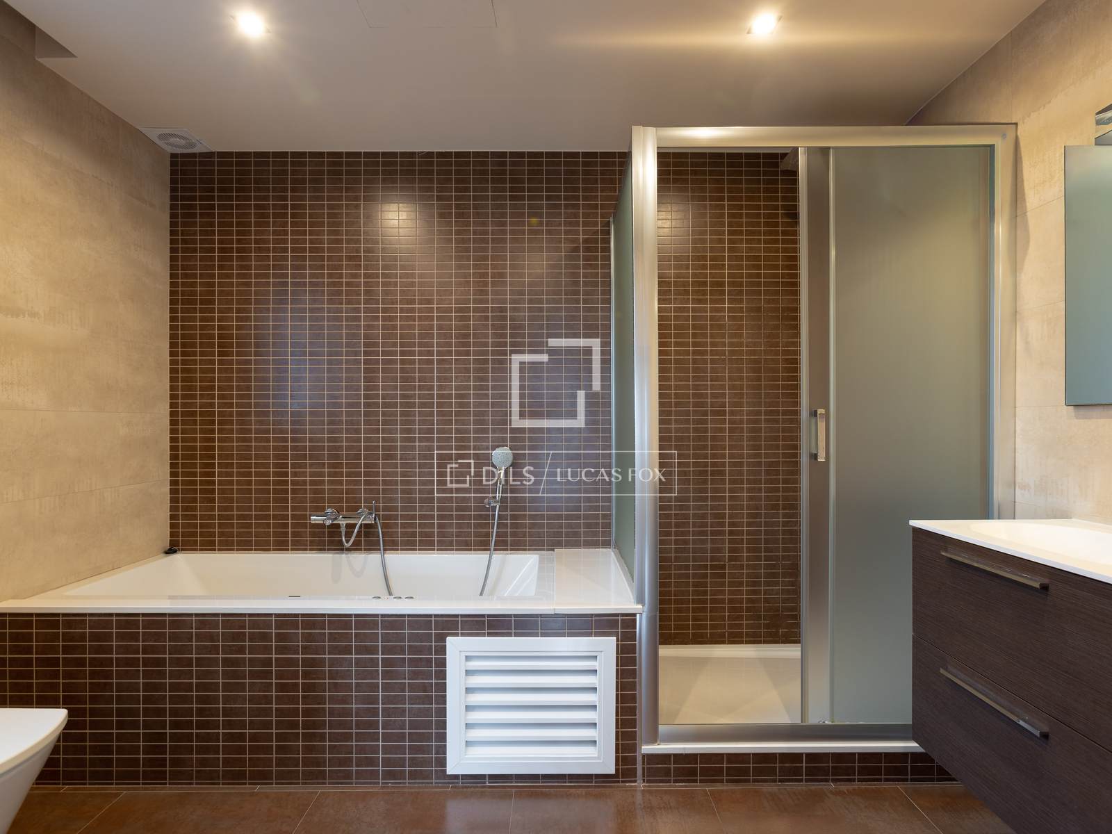 Villa in Premia De Dalt, Barcelona, Spanien 5 Schlafzimmer, 375 m2 Nr. 150276