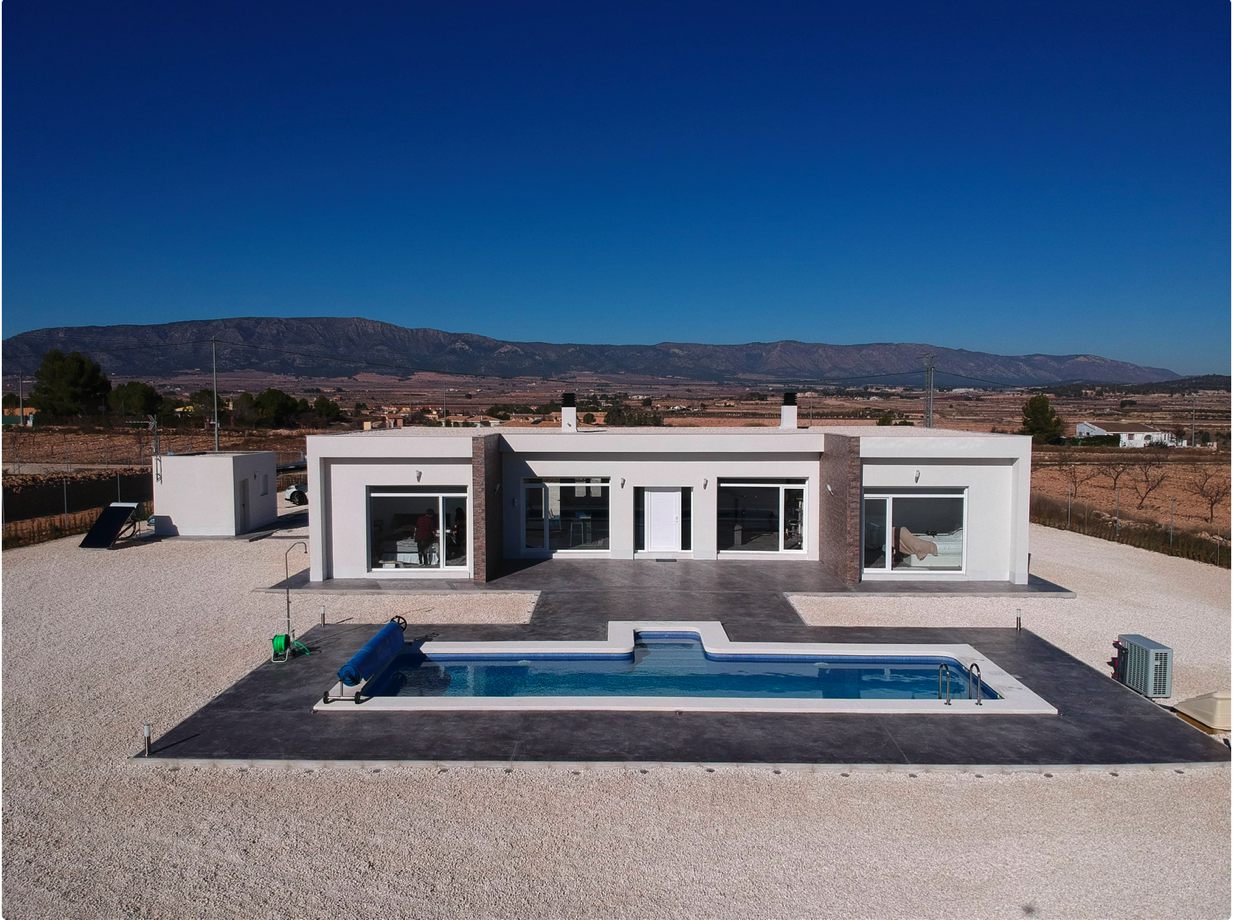 Villa in Pinoso, Alicante, Spain 3 bedrooms, 150 sq.m. No. 81050
