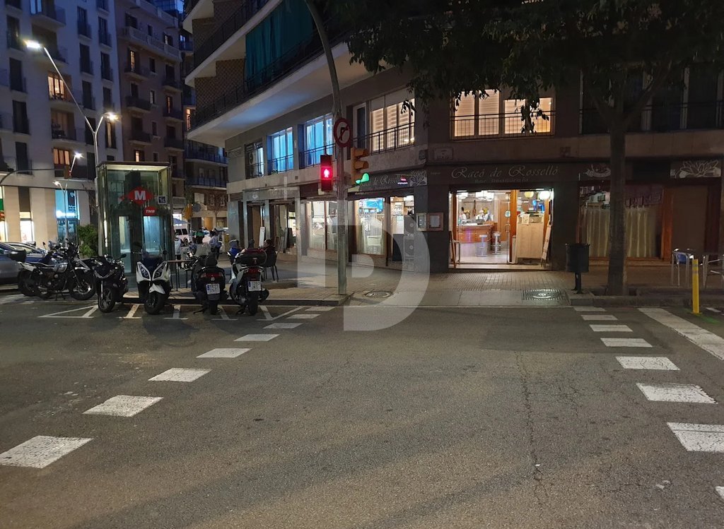 Kommersiell fastighet i L'Eixample, Barcelona, Spanien 290 kvm. Nr. 151893