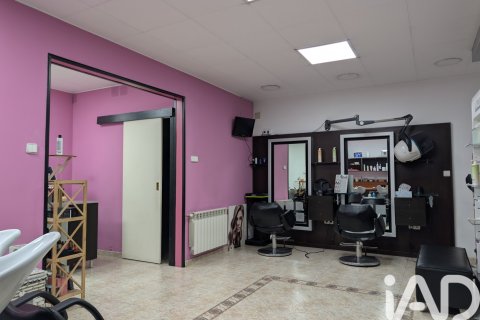 Liikekiinteistö Manresa, Barcelona, Espanja 65 m2 No. 185349