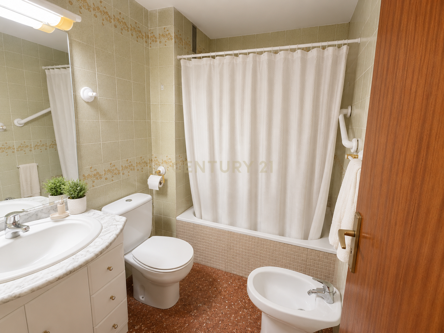 Wohnung in Barcelona, Spanien 4 Schlafzimmer, 102 m2 Nr. 196035