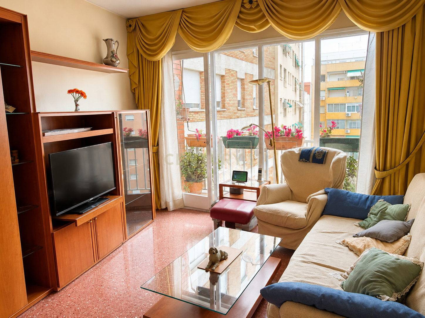 Wohnung in Barcelona, Spanien 4 Schlafzimmer, 102 m2 Nr. 196035