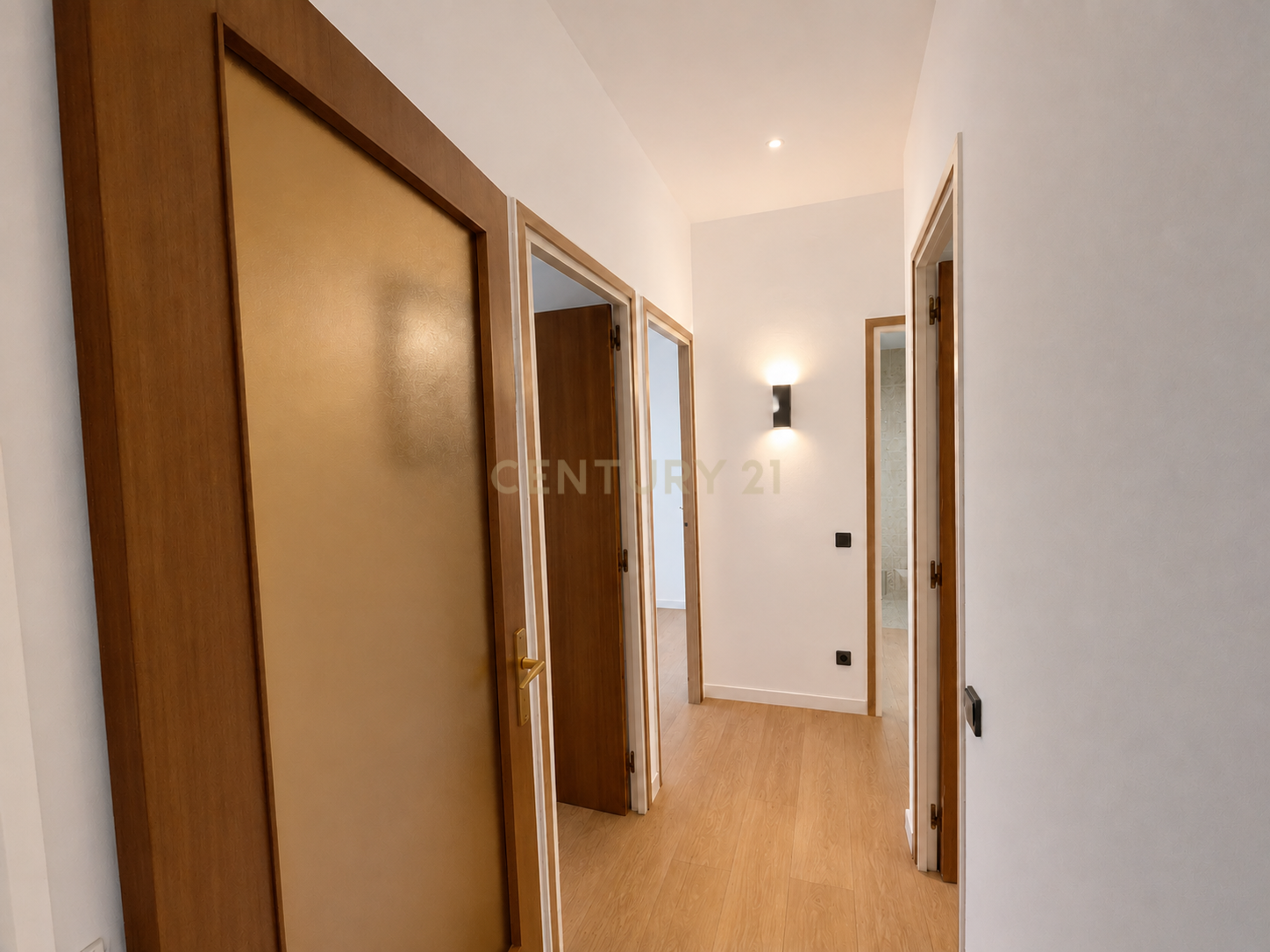 Wohnung in Barcelona, Spanien 4 Schlafzimmer, 102 m2 Nr. 196035
