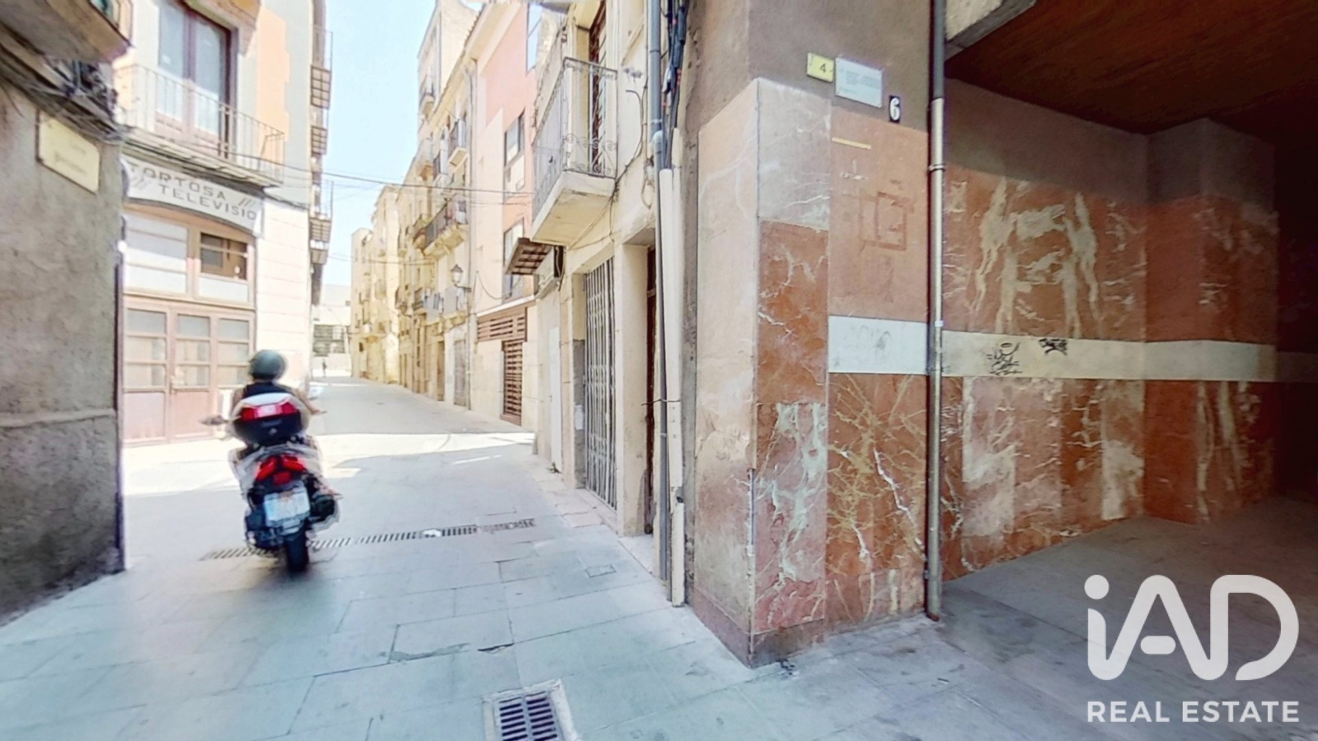 Huoneisto Tortosa, Tarragona, Espanja 4 makuuhuonetta, 101 m2 No. 192199