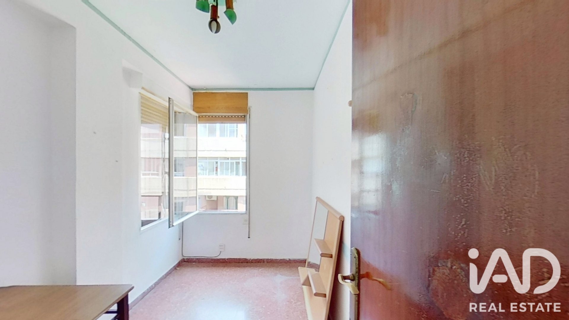 Huoneisto Tortosa, Tarragona, Espanja 4 makuuhuonetta, 101 m2 No. 192199