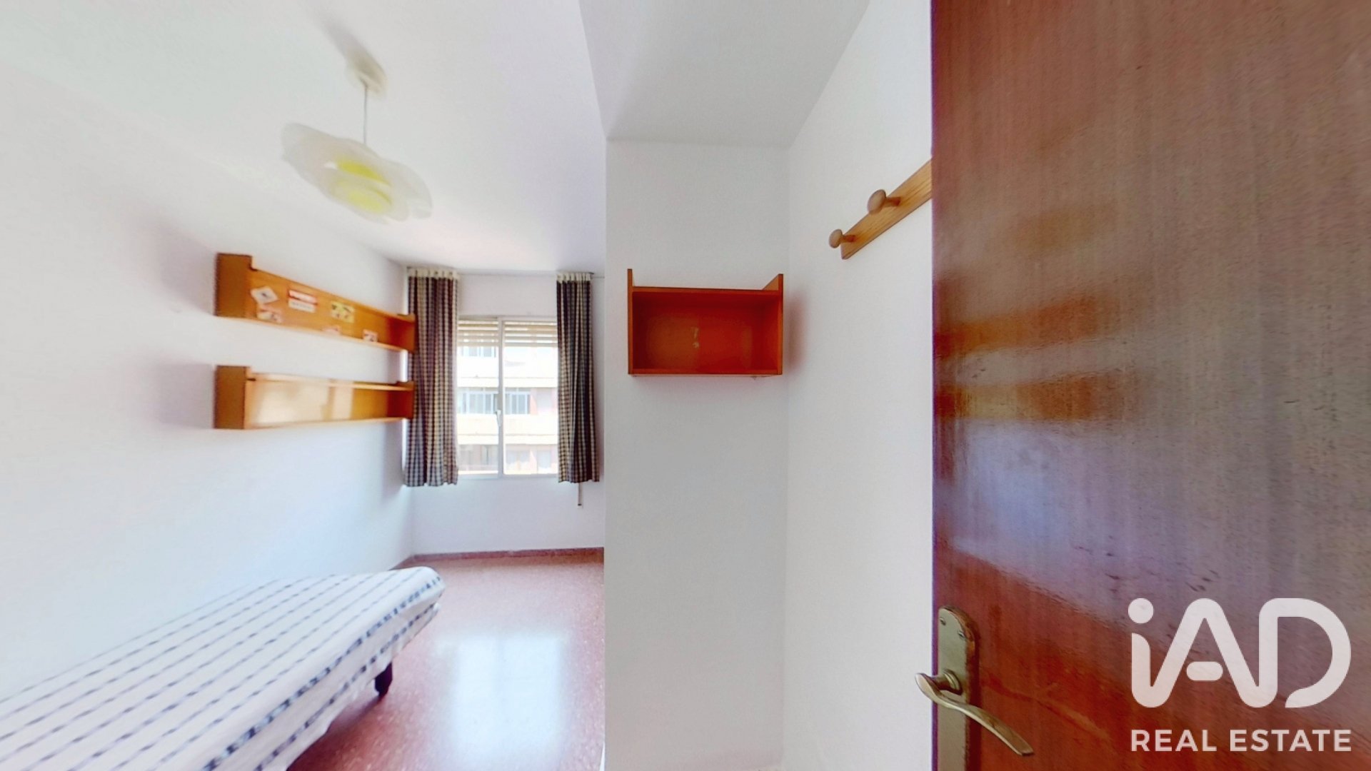 Huoneisto Tortosa, Tarragona, Espanja 4 makuuhuonetta, 101 m2 No. 192199