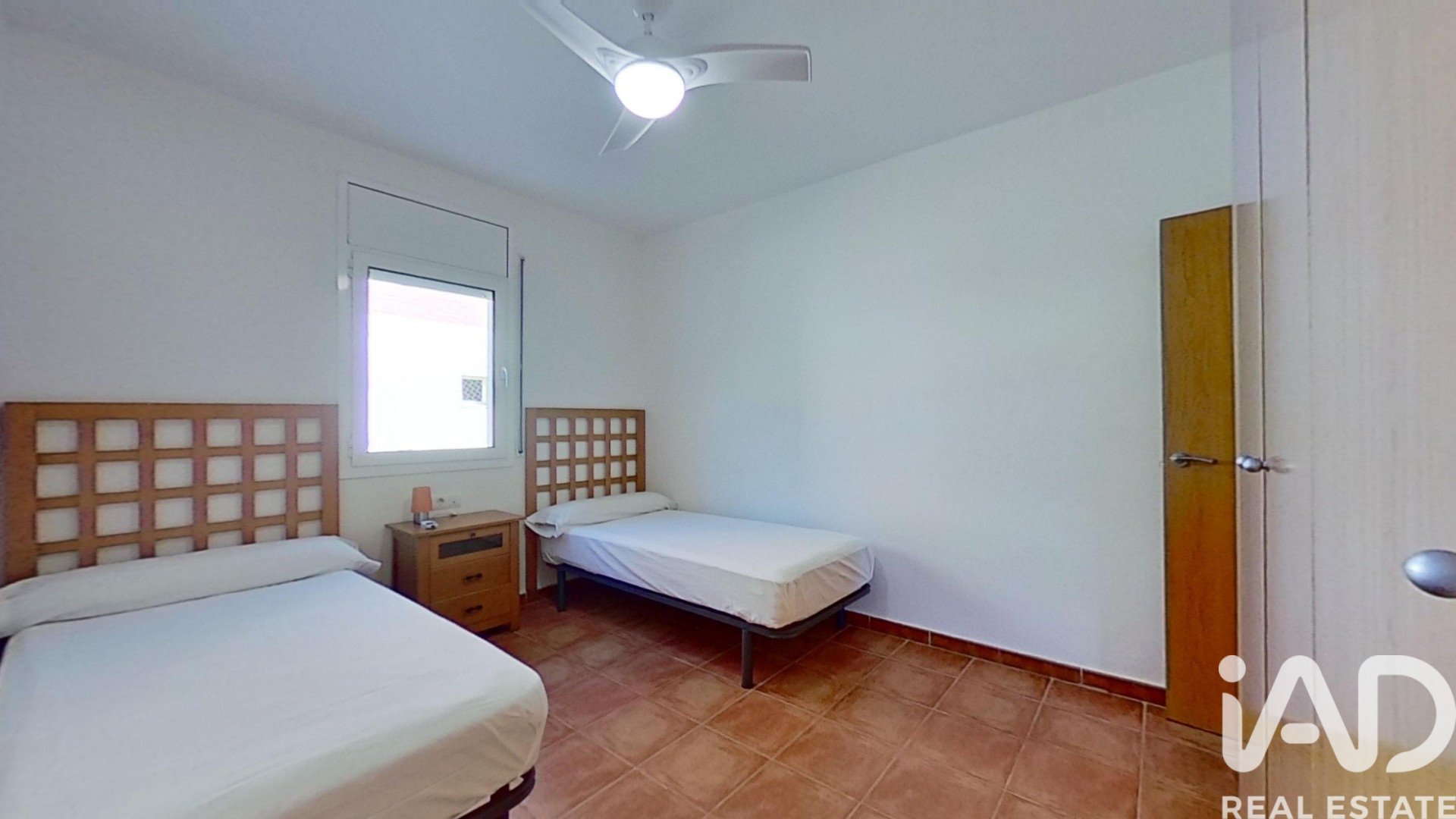 House à Roda de Berà, Tarragona, Espagne 4 chambres, 296 m2 No. 173390