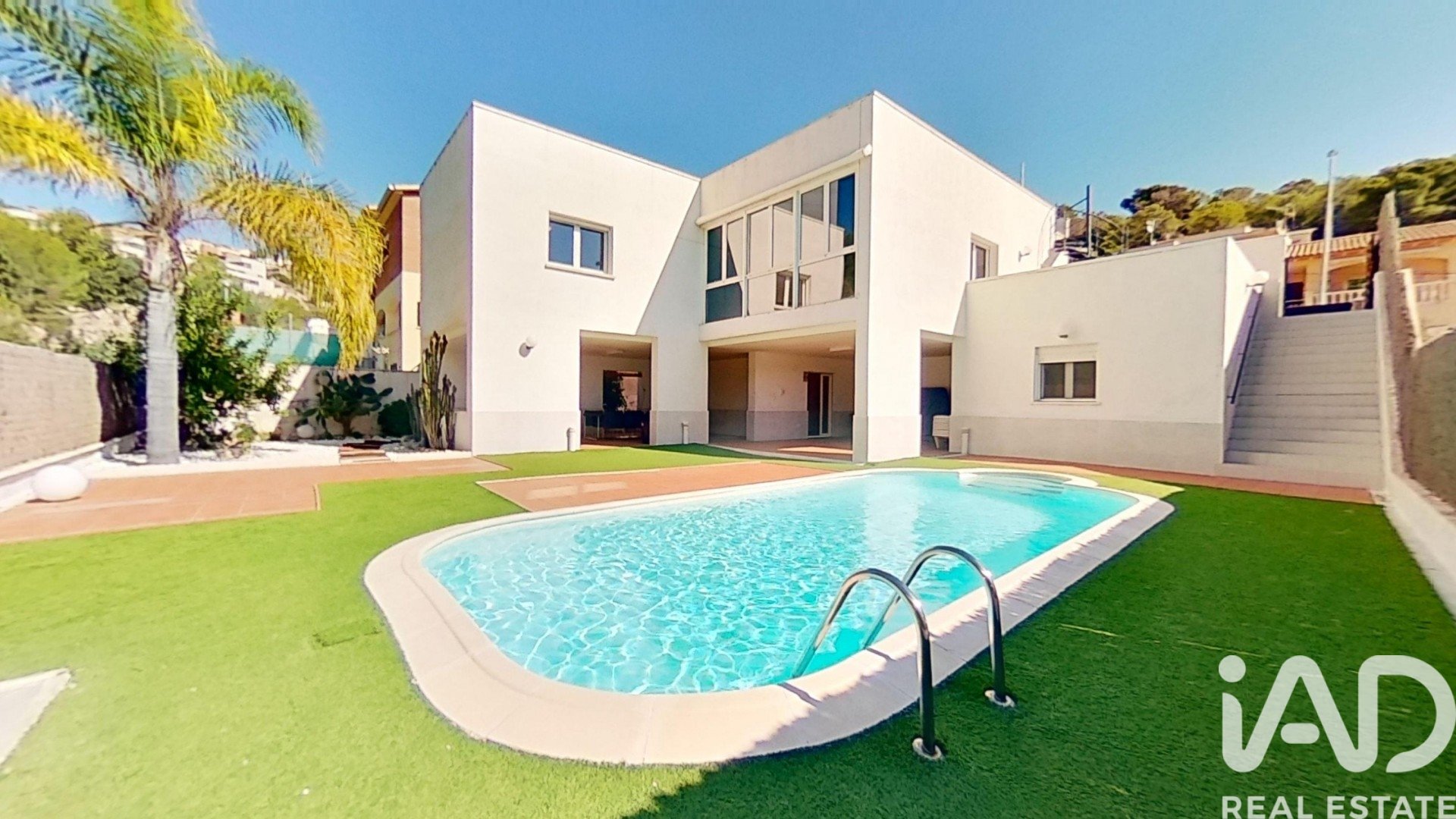 House à Roda de Berà, Tarragona, Espagne 4 chambres, 296 m2 No. 173390