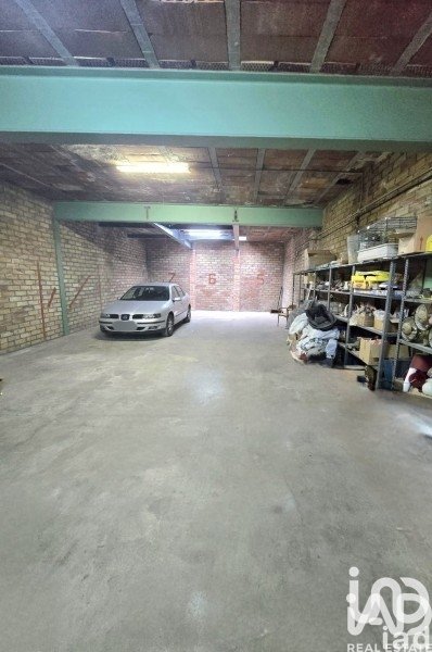 Commercial property à Sabadell, Barcelona, Espagne 175 m2 No. 173392