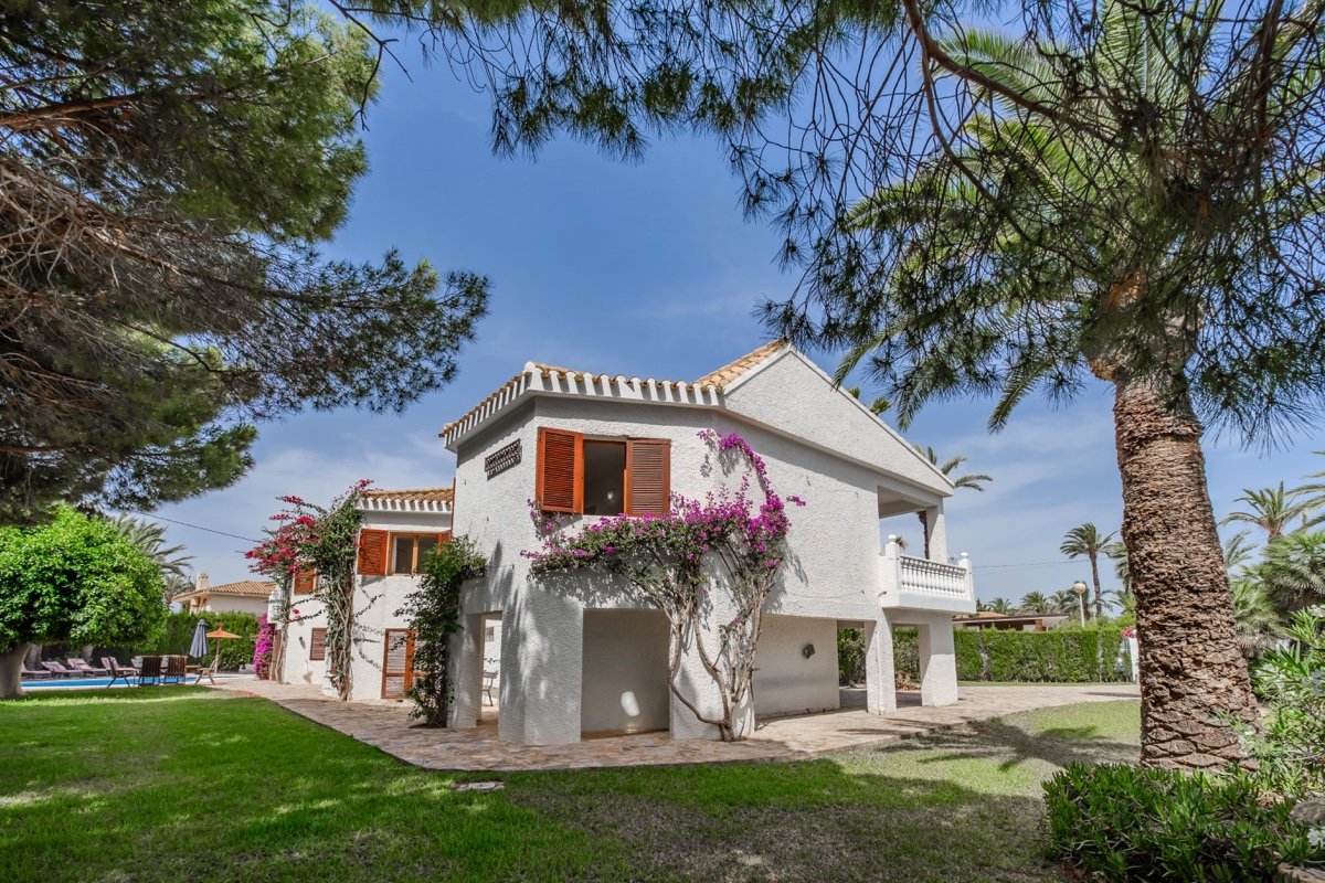 Villa in Cabo Roig, Alicante, Spanien 4 Schlafzimmer, 300 m2 Nr. 190173