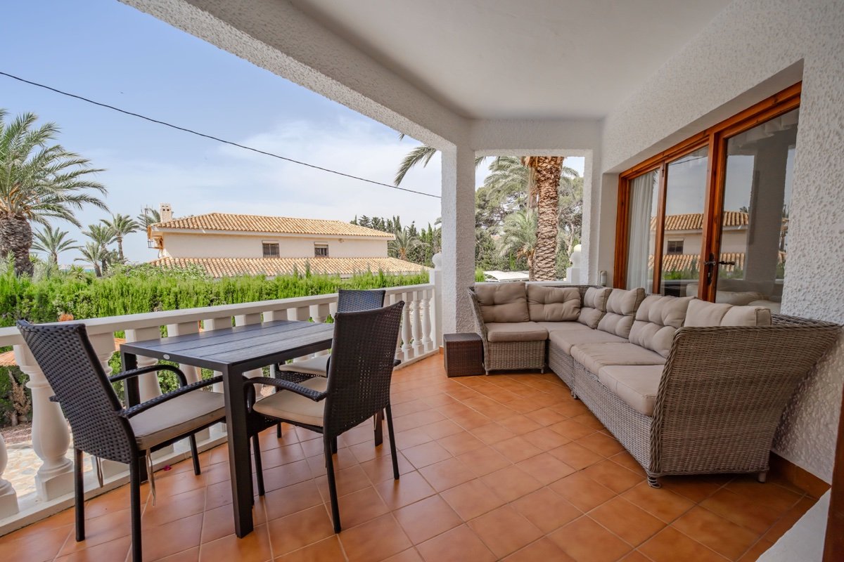 Villa in Cabo Roig, Alicante, Spanien 4 Schlafzimmer, 300 m2 Nr. 190173
