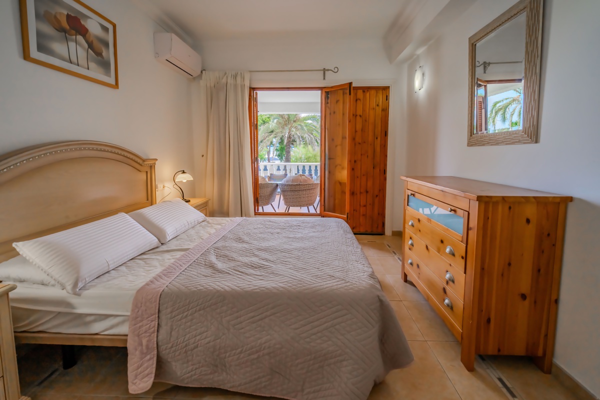 Villa in Cabo Roig, Alicante, Spanien 4 Schlafzimmer, 300 m2 Nr. 190173